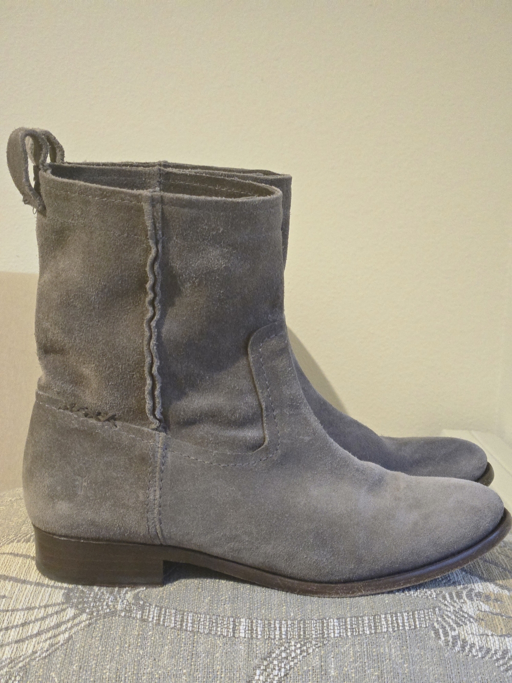 Frye Taupe Gray Suede Ankle Slouch Booties Sz 7.5